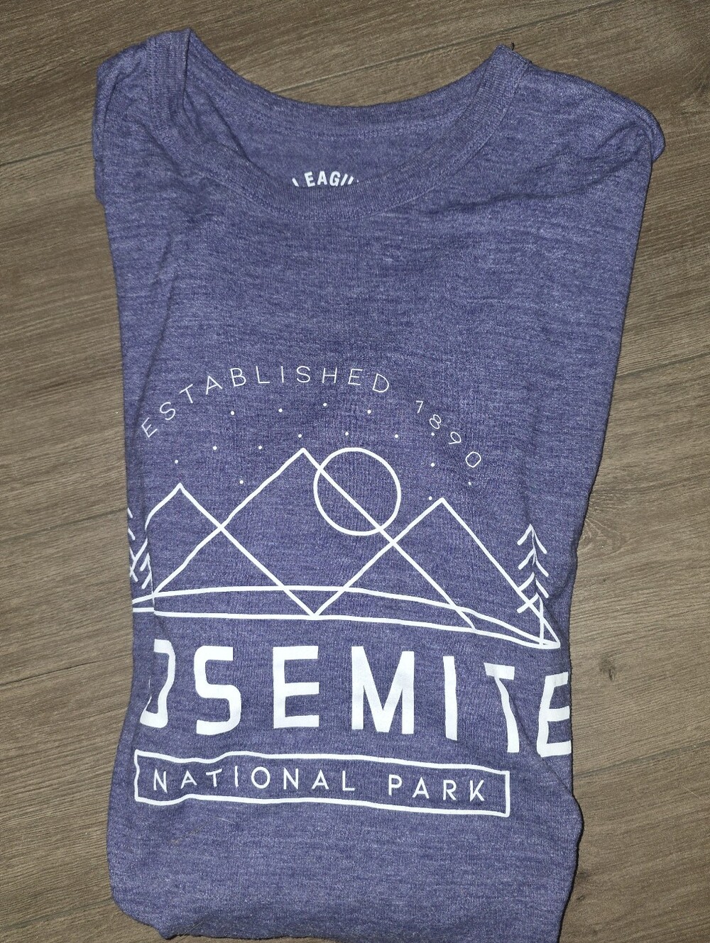 League mens XL new no tags blue yousemite mountain tree graphic tshirt
